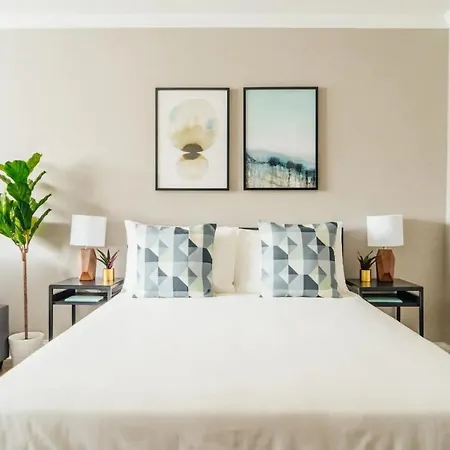 Fully Furnished Studio With Wifi Amazing Deal! - Oakdale 413 - Moved Inventory
